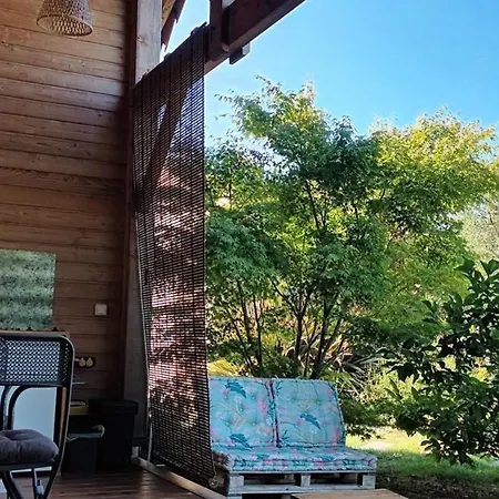 Chalet En Perigord Vert בית נופש