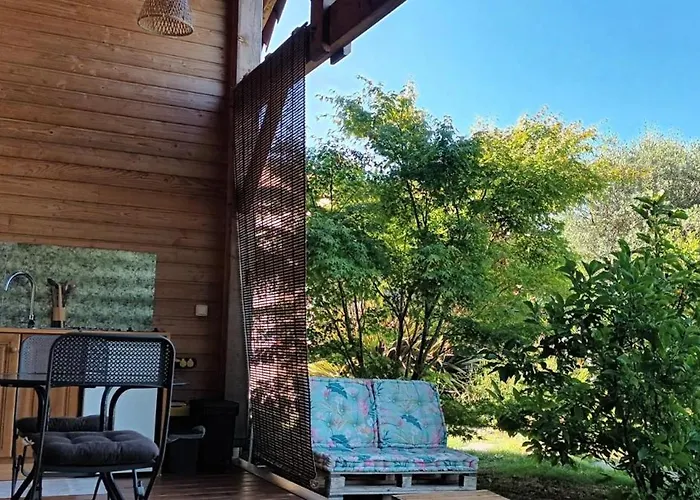 Chalet En Perigord Vert בית נופש