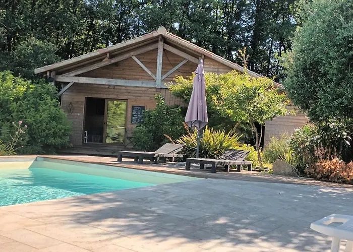 Chalet En Perigord Vert בית נופש Sainte-Croix-de-Mareuil