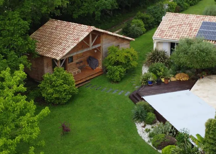 בית נופש Chalet En Perigord Vert *